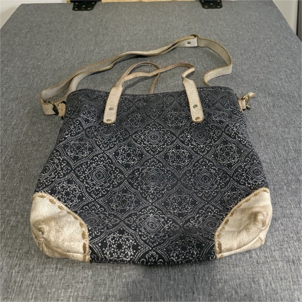 Myra Bag Black Geometric Crossbody Zip Handbag Beige Strap Lined Pockets